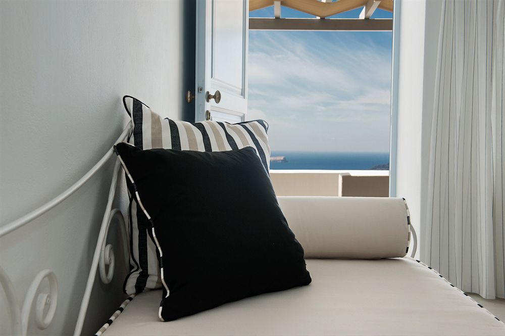 Lilium Hotel Santorini Фіра Екстер'єр фото